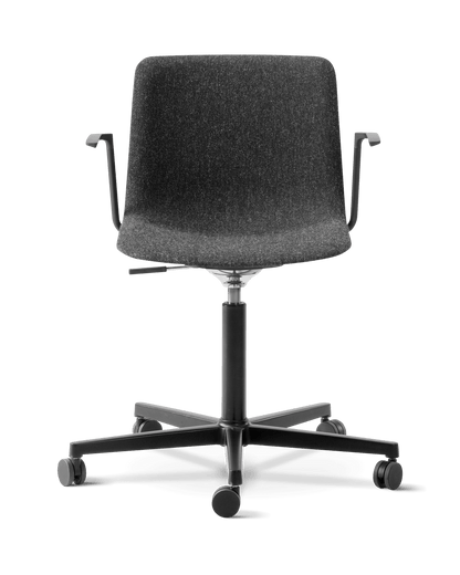 Fredericia Pato Office Armchair fullpolstret. Velg tekstil