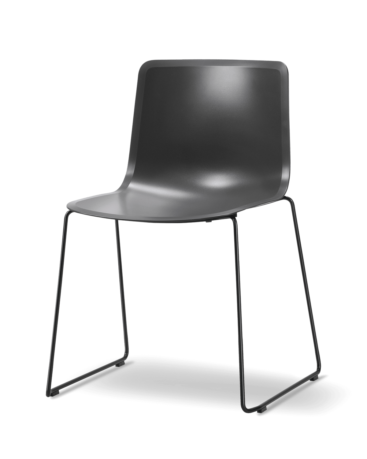 Fredericia Pato Sledge Chair polypropylensete. Velg understell og skall