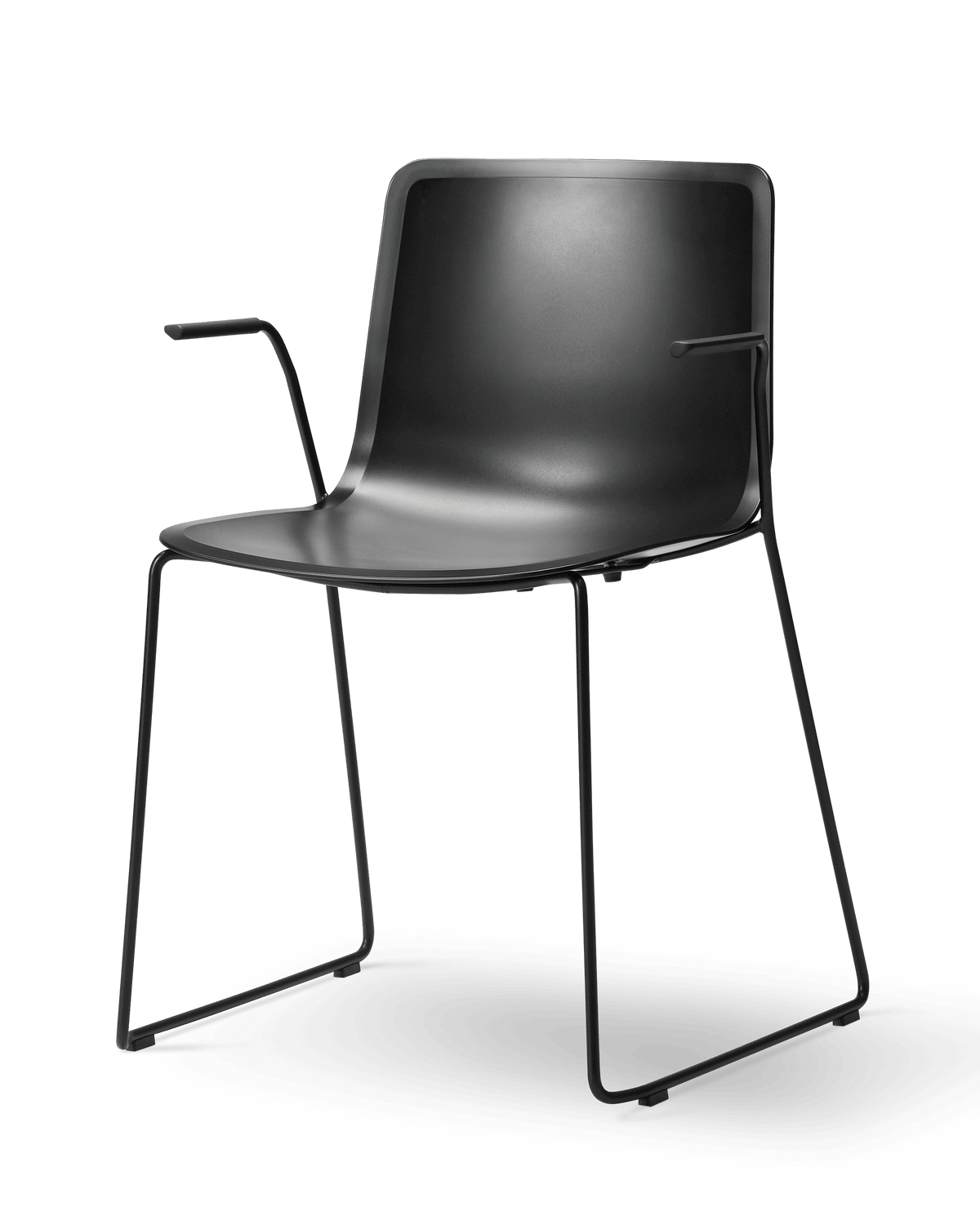 Fredericia Pato Sledge Armchair polypropylensete. Velg understell