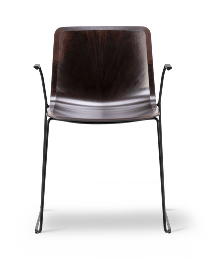 Fredericia Pato Paper Sledge Armchair Papershell-sete. Velg understell