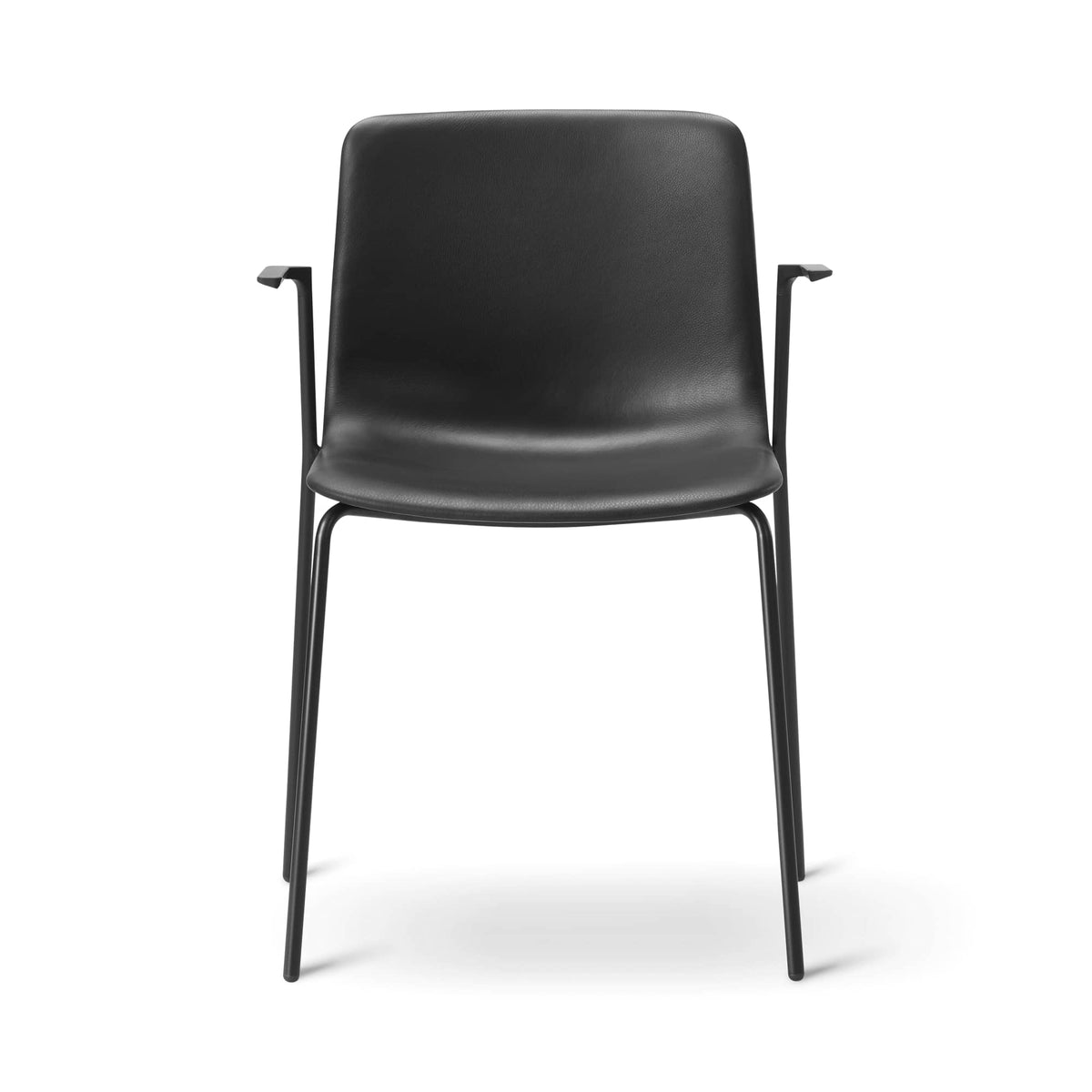 Fredericia Pato 4 Leg Armchair fullpolstret. Velg tekstil
