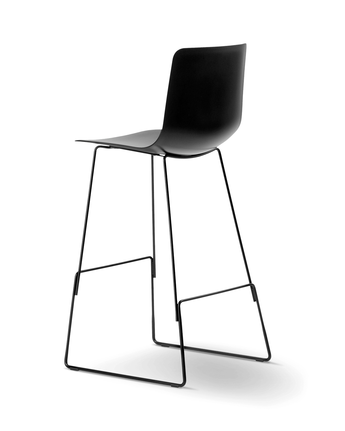 Fredericia Pato Sledge Barstool polypropylensete. Velg understell