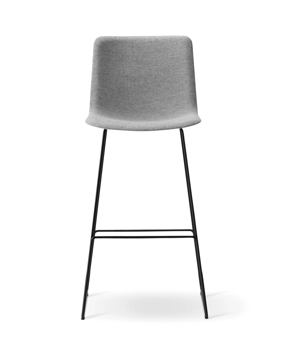 Fredericia Pato Sledge Barstool fullpolstret. Velg tekstil