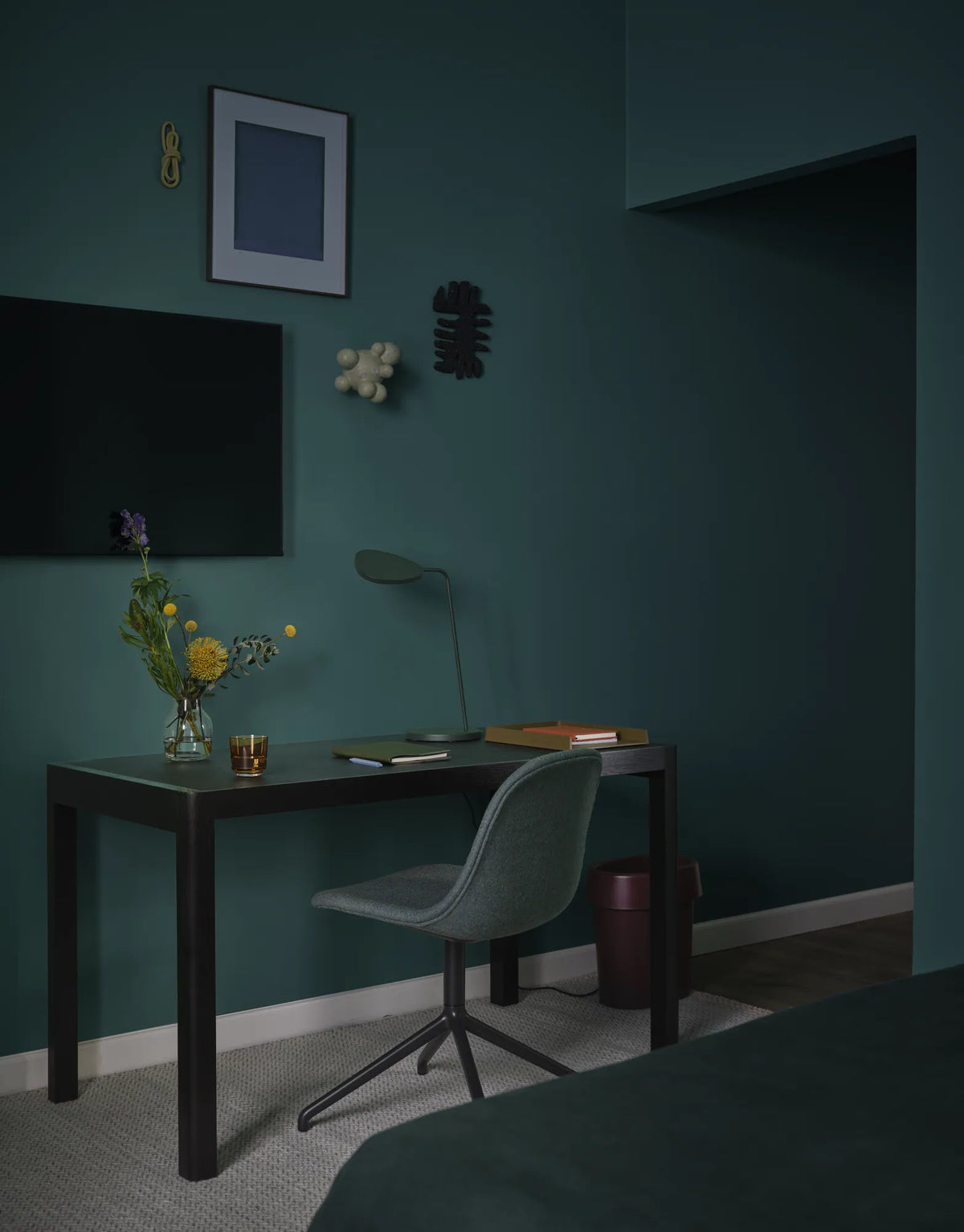 Muuto Reduce papirkurv. Velg farge