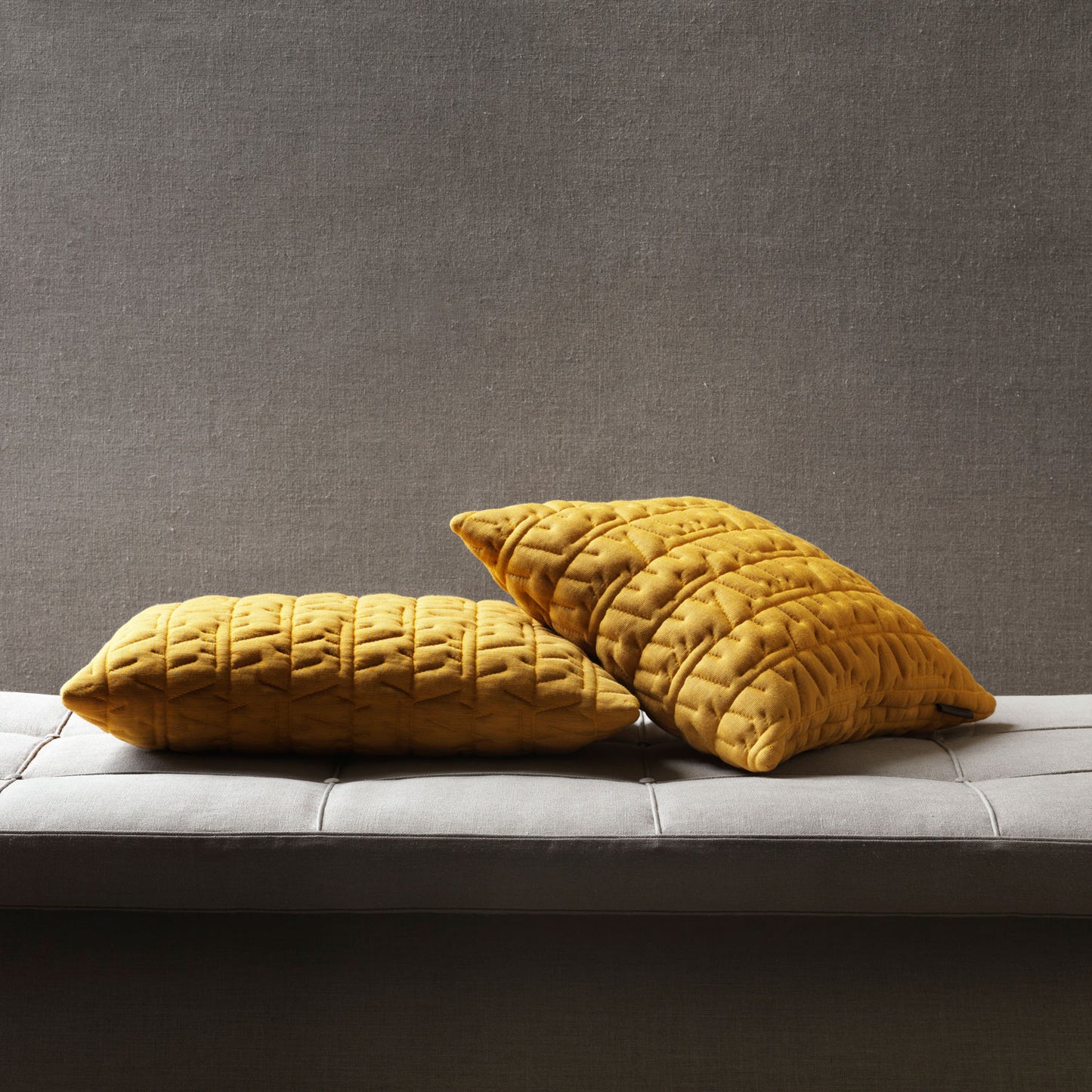 Fritz Hansen Tassel pute 45x45. Bestillingsvare.