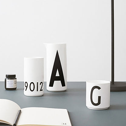 Design Letters P Porselen Kopp, Hvit